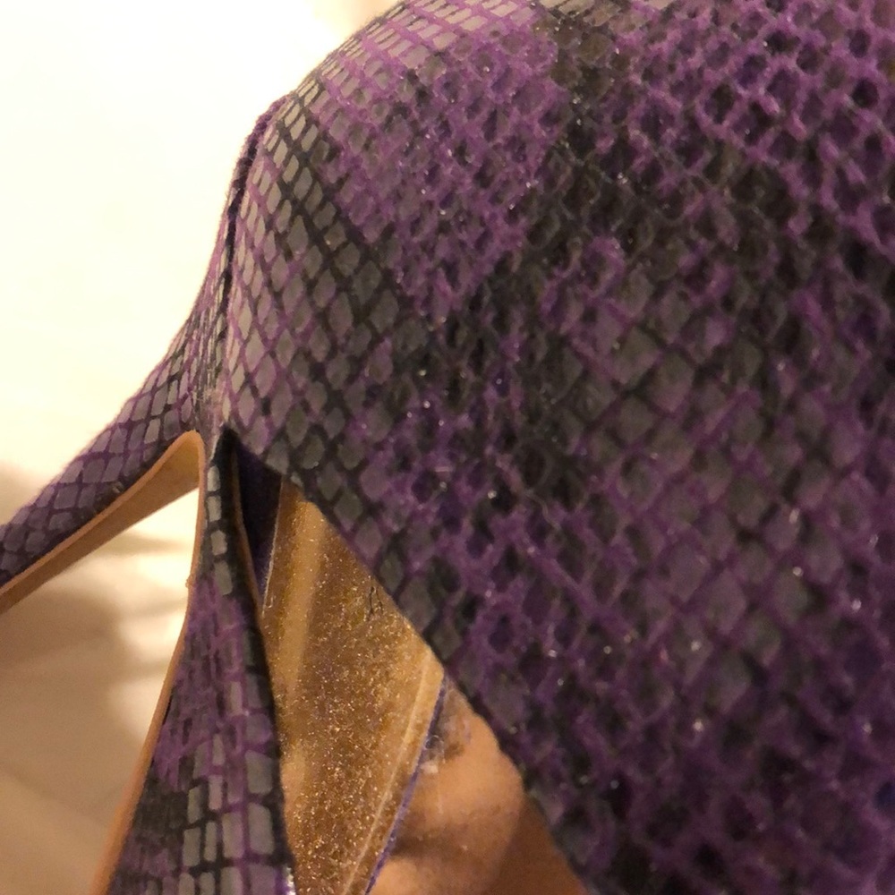 Heels - Picture 2 of 5